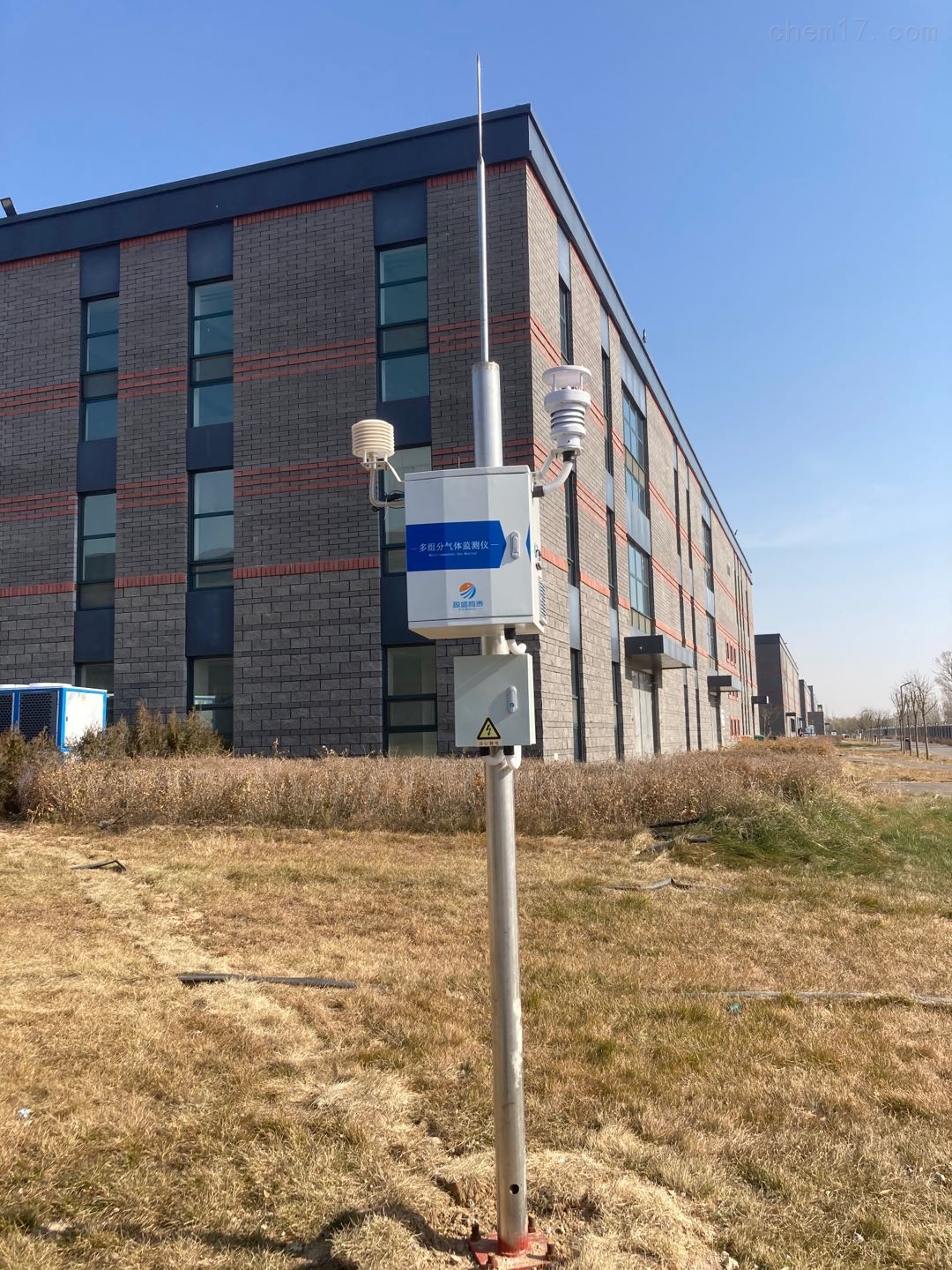 内蒙古某药厂实现在线多组分气体监测仪的安装